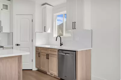 4433 W Mankato St, Riverton, UT 84096 - Photo 10