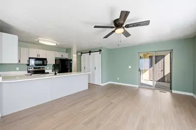 9217 S Jefferson Cv, Sandy, UT 84070 - Photo 4