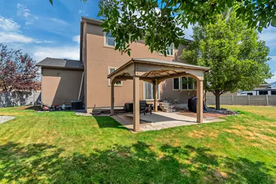 8761 N Durham Ct, Eagle Mountain, UT 84005 - Photo 38