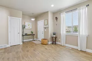8761 N Durham Ct, Eagle Mountain, UT 84005 - Photo 14