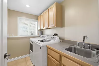 958 E 2100 N, North Logan, UT 84341 - Photo 32