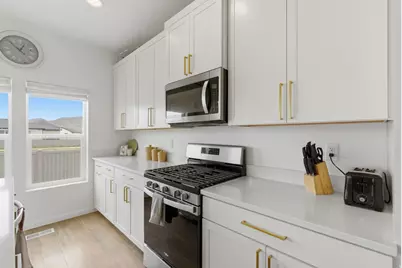 5080 Folkstone Dr, Eagle Mountain, UT 84005 - Photo 12