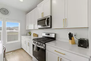 5080 Folkstone Dr, Eagle Mountain, UT 84005 - Photo 12