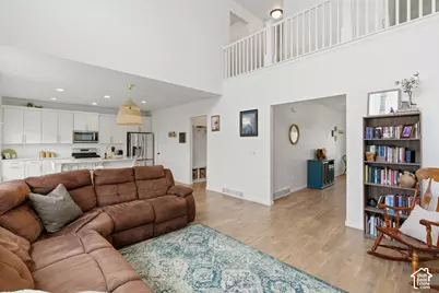 5080 Folkstone Dr, Eagle Mountain, UT 84005 - Photo 4