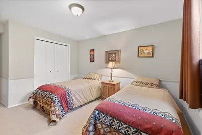 2931 E Robidoux Rd S, Sandy, UT 84093 - Photo 42