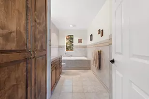 2931 E Robidoux Rd S, Sandy, UT 84093 - Photo 22