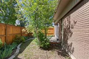 2931 E Robidoux Rd S, Sandy, UT 84093 - Photo 52