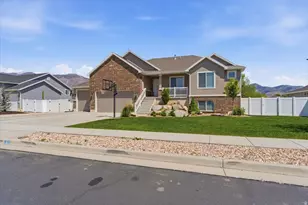 2374 N 2825 W, Plain City, UT 84404 - Photo 2