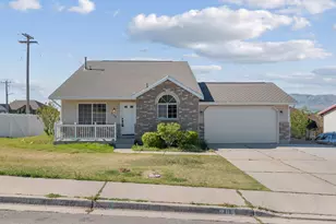 319 W 2325 N, Lehi, UT 84043 - Photo 2
