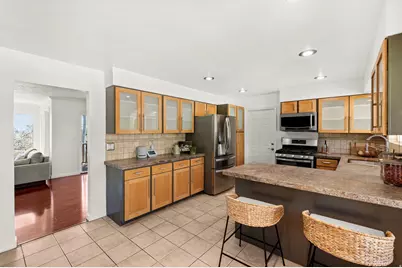 2804 E Arcadia Heights Cir, Salt Lake City, UT 84109 - Photo 10