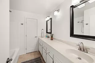 2804 E Arcadia Heights Circle, Salt Lake City, UT 84109 - Photo 22
