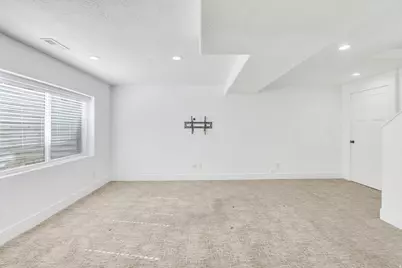 564 N 40 W, Vineyard, UT 84059 - Photo 14