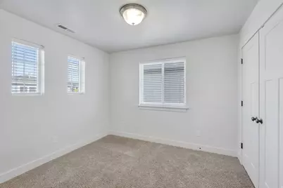 564 N 40 W, Vineyard, UT 84059 - Photo 16