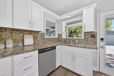 1162 E Warnock Ave, Salt Lake City, UT 84106 - Photo 8