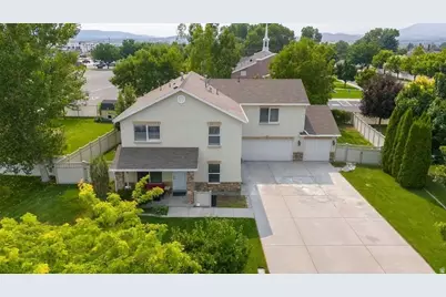 942 S Coyote Cv, Lehi, UT 84043 - Photo 2