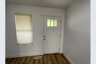 5058 S Moray Ct, Holladay, UT 84117 - Photo 8
