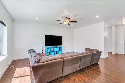 304 E 330 N, Vineyard, UT 84059 - Photo 6