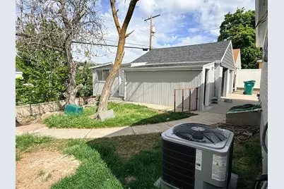 5447 S 2425 W, Roy, UT 84067 - Photo 26