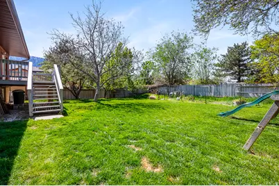 10140 S Buttercup Dr, Sandy, UT 84092 - Photo 16