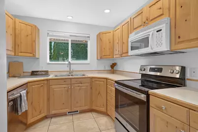 182 W 300 N #4, Bountiful, UT 84010 - Photo 6