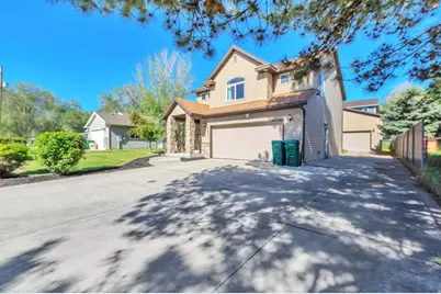 5974 S 2700 St W, Roy, UT 84067 - Photo 2