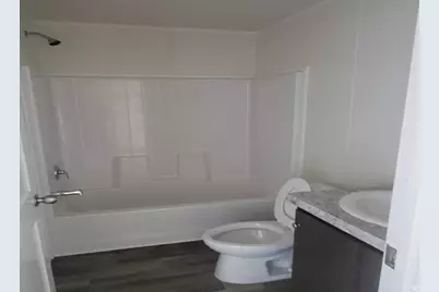 75 W 250 N #17, Clearfield, UT 84015 - Photo 2