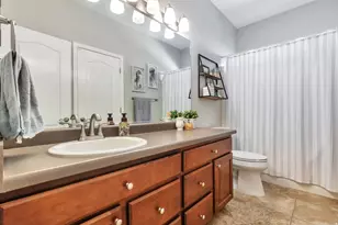8256 S Imperial Oak Dr, West Jordan, UT 84081 - Photo 22