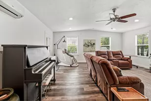 6021 W Fragrant Ln, Herriman, UT 84096 - Photo 8