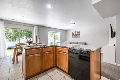 163 Arlington Way, Harrisville, UT 84414 - Photo 4