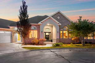 908 Fremont Rd, Bountiful, UT 84010 - Photo 2