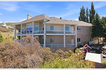 908 Fremont Rd, Bountiful, UT 84010 - Photo 104
