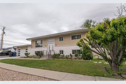 6123 S Rodeo Ln, Salt Lake City, UT 84121 - Photo 2
