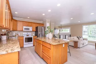 6123 S Rodeo Ln, Salt Lake City, UT 84121 - Photo 10