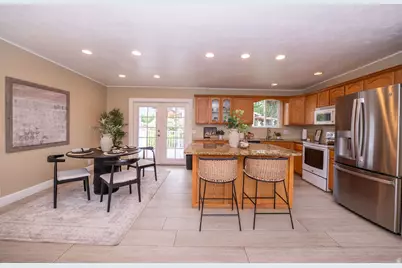 6123 S Rodeo Ln, Salt Lake City, UT 84121 - Photo 10