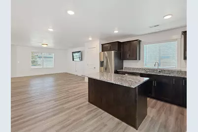 880 N 900 W, Tremonton, UT 84337 - Photo 6