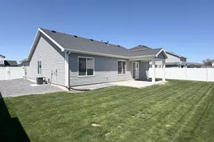 880 N 900 W, Tremonton, UT 84337 - Photo 16