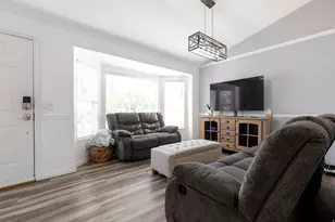 5244 W Shaggy Peak Dr, Riverton, UT 84096 - Photo 4