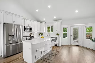 10083 S Queens Ferry Dr. W, South Jordan, UT 84009 - Photo 8
