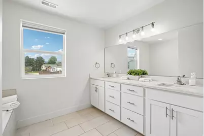 10083 S Queens Ferry Dr. W, South Jordan, UT 84009 - Photo 16