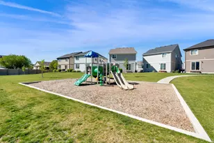 3225 E 1350 S, Spanish Fork, UT 84660 - Photo 26