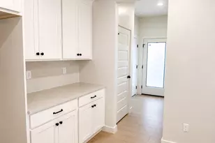 7027 W Lake Ave, South Jordan, UT 84009 - Photo 12