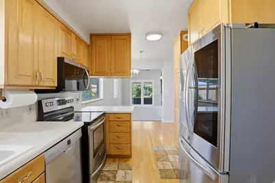 4245 S 3320 E, Holladay, UT 84124 - Photo 22