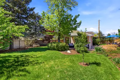 4245 S 3320 E, Holladay, UT 84124 - Photo 38
