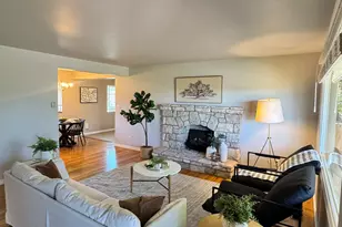 4245 S 3320 E, Holladay, UT 84124 - Photo 8