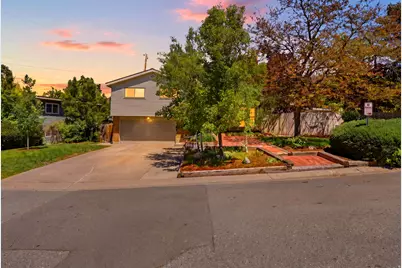4245 S 3320 E, Holladay, UT 84124 - Photo 2