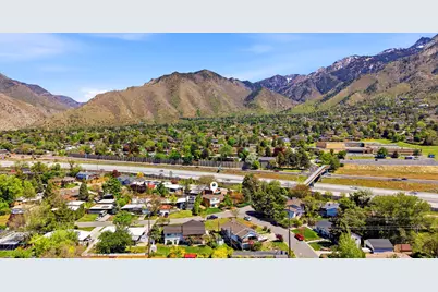 4245 S 3320 E, Holladay, UT 84124 - Photo 48
