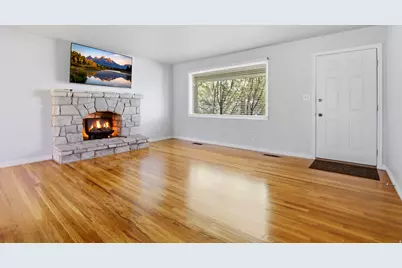 4245 S 3320 E, Holladay, UT 84124 - Photo 10
