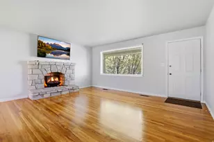 4245 S 3320 E, Holladay, UT 84124 - Photo 10