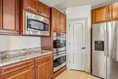 2184 E Eagle Crest Dr, Draper, UT 84020 - Photo 46