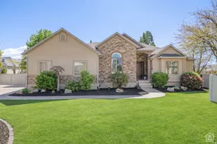 153 W 2040 N, Lehi, UT 84043 - Photo 4